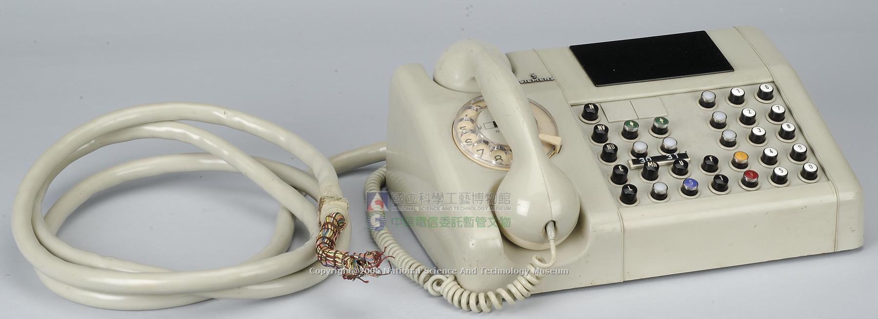 小型電話交換機